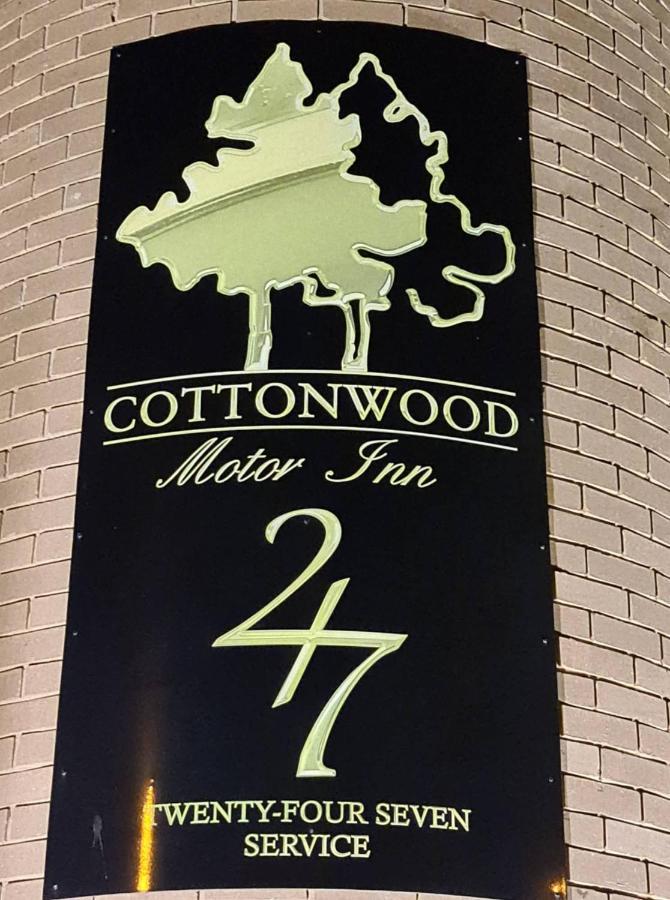 Cottonwood Motor Inn Mildura Exterior photo